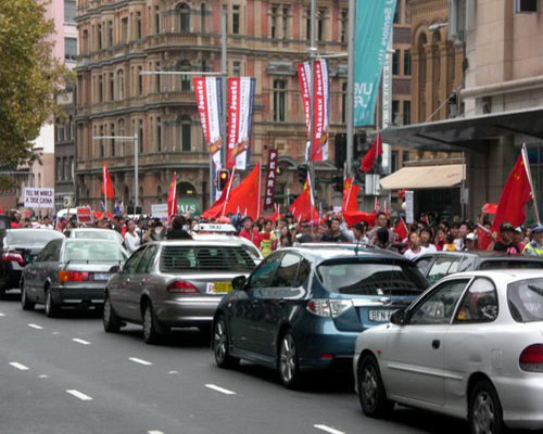 悉尼华人举行爱国和平游行